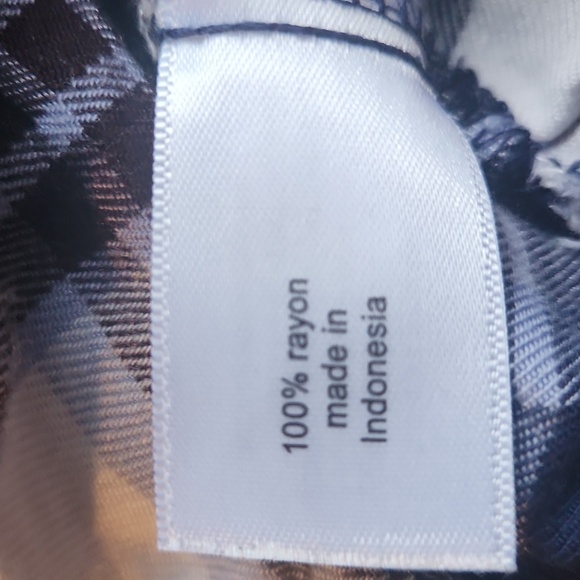 Lane Bryant Blue and White Casual Button Down Shirt - Picture 7 of 8